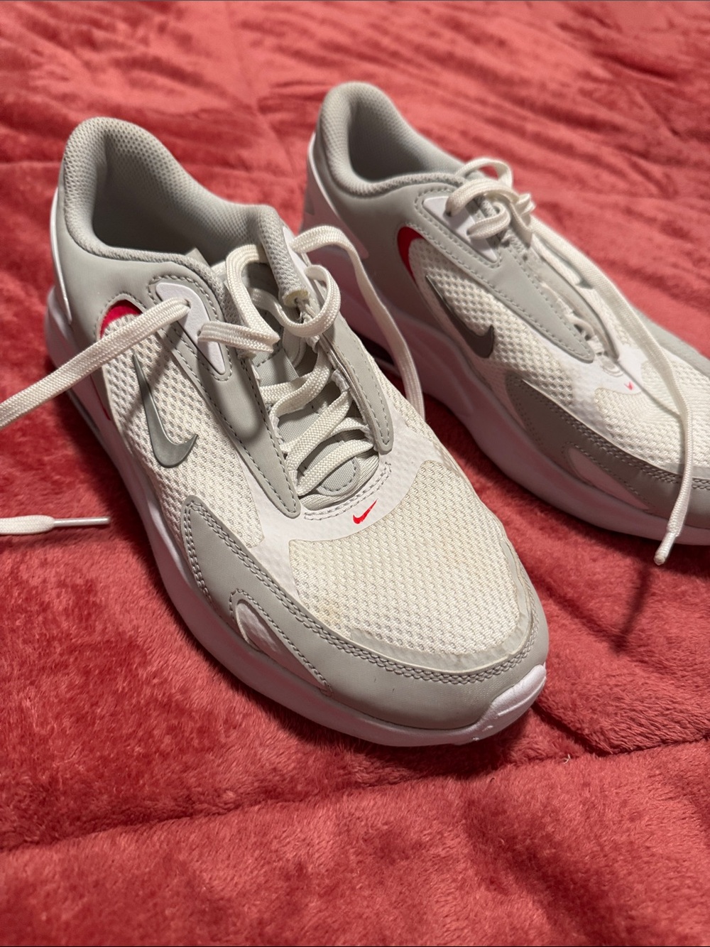 Nike Women's White and Light Gray Running Shoes with Red Swoosh - Picture 1 of 3